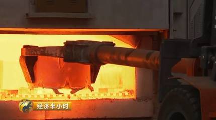 從講臺(tái)到國(guó)之重器 一位化學(xué)教師的萬噸液壓機(jī)報(bào)國(guó)路